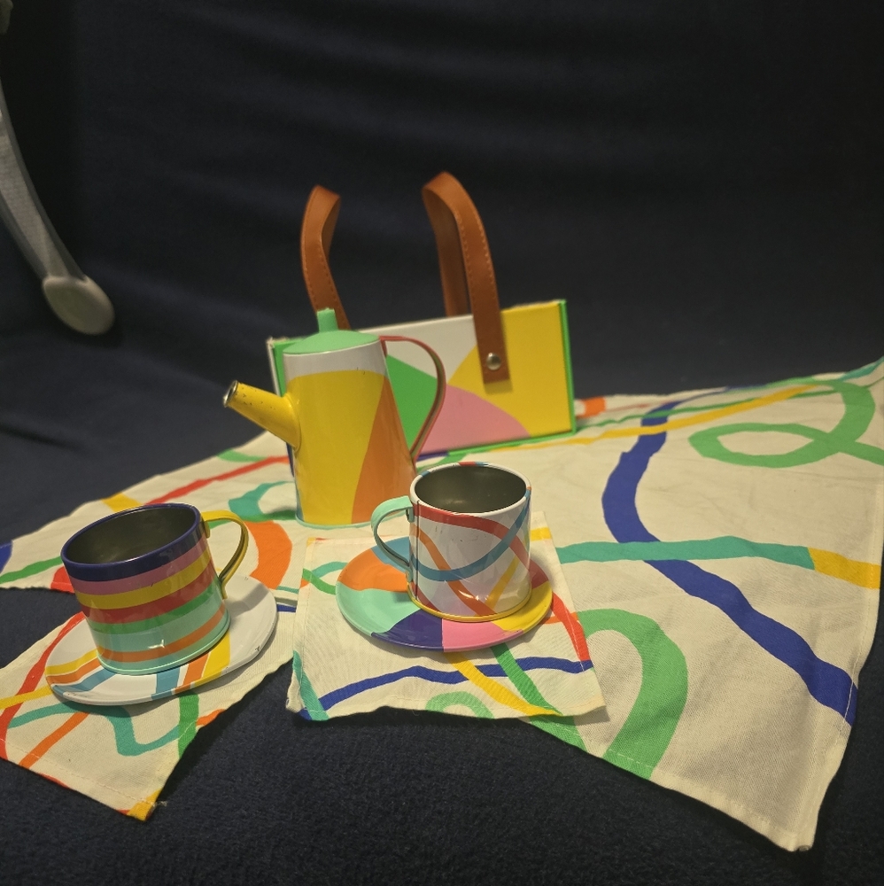 Lovevery Orginal Tea Set